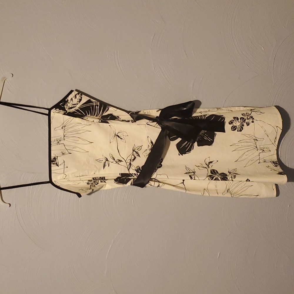 Body Central Black and White Floral Dress